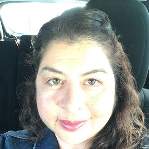 Meet your Posher, Gabriela